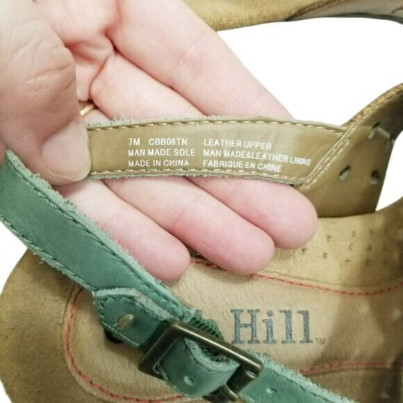 Cobb Hill Womens Leather Sandals Size 7M Green & Tan Strappy Thong Cushioned - Picture 2 of 11